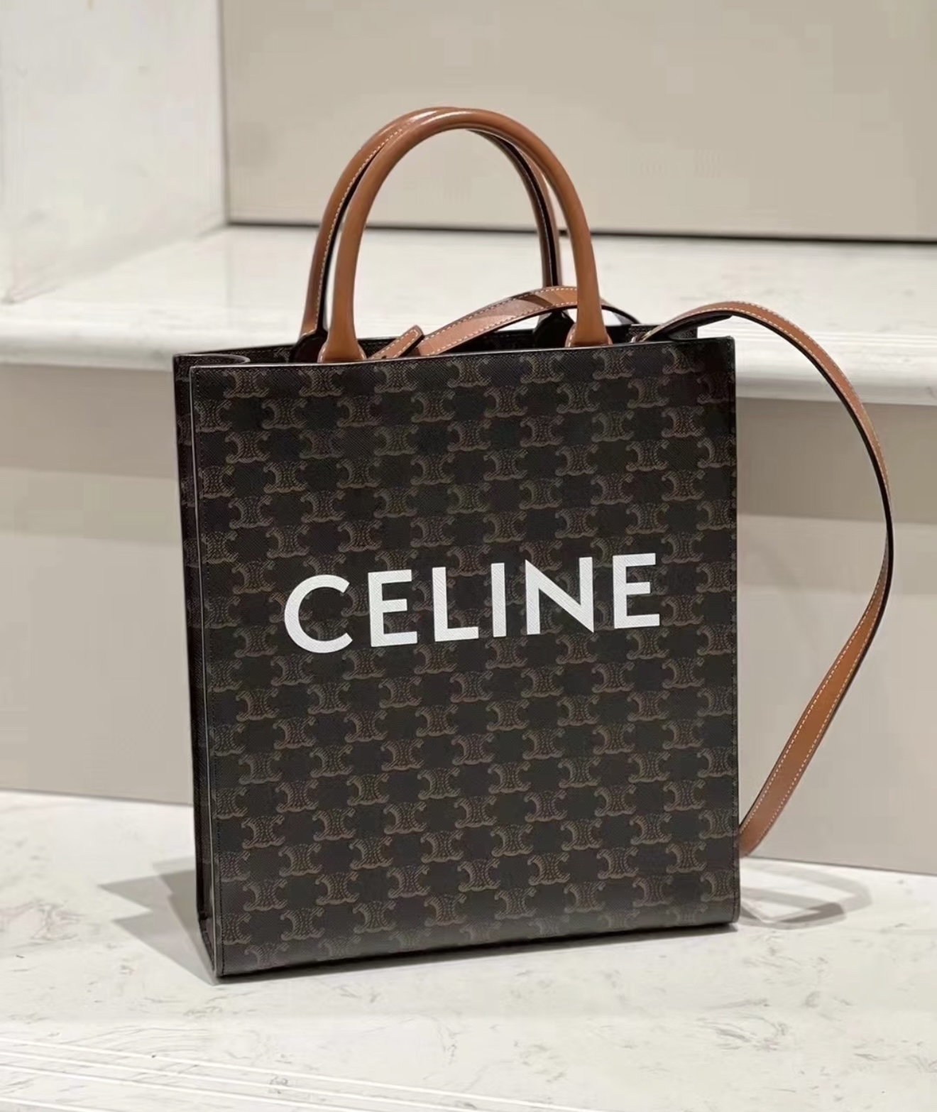 95新 Celine/思琳 代卖服务！凯旋门老花中号琴谱包 28cm 18441419