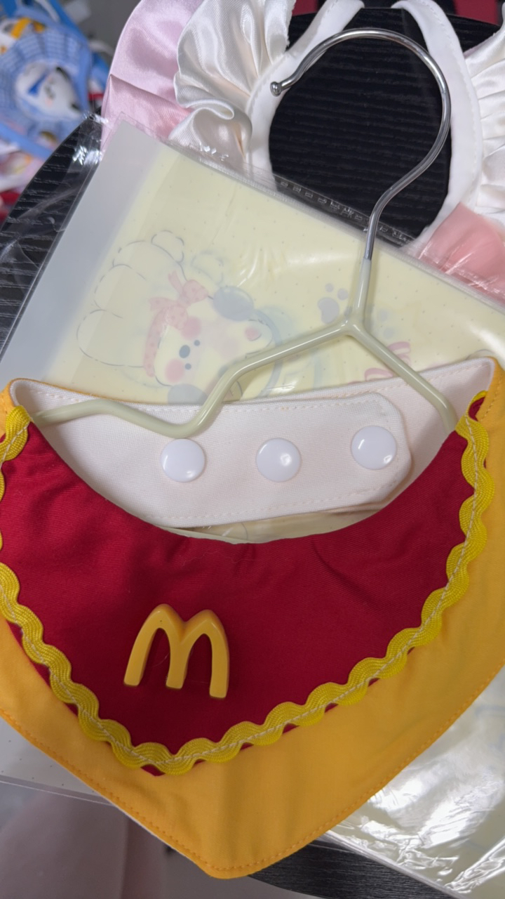 唉哟喂姐妹小猫宠物口水巾一件，no退换