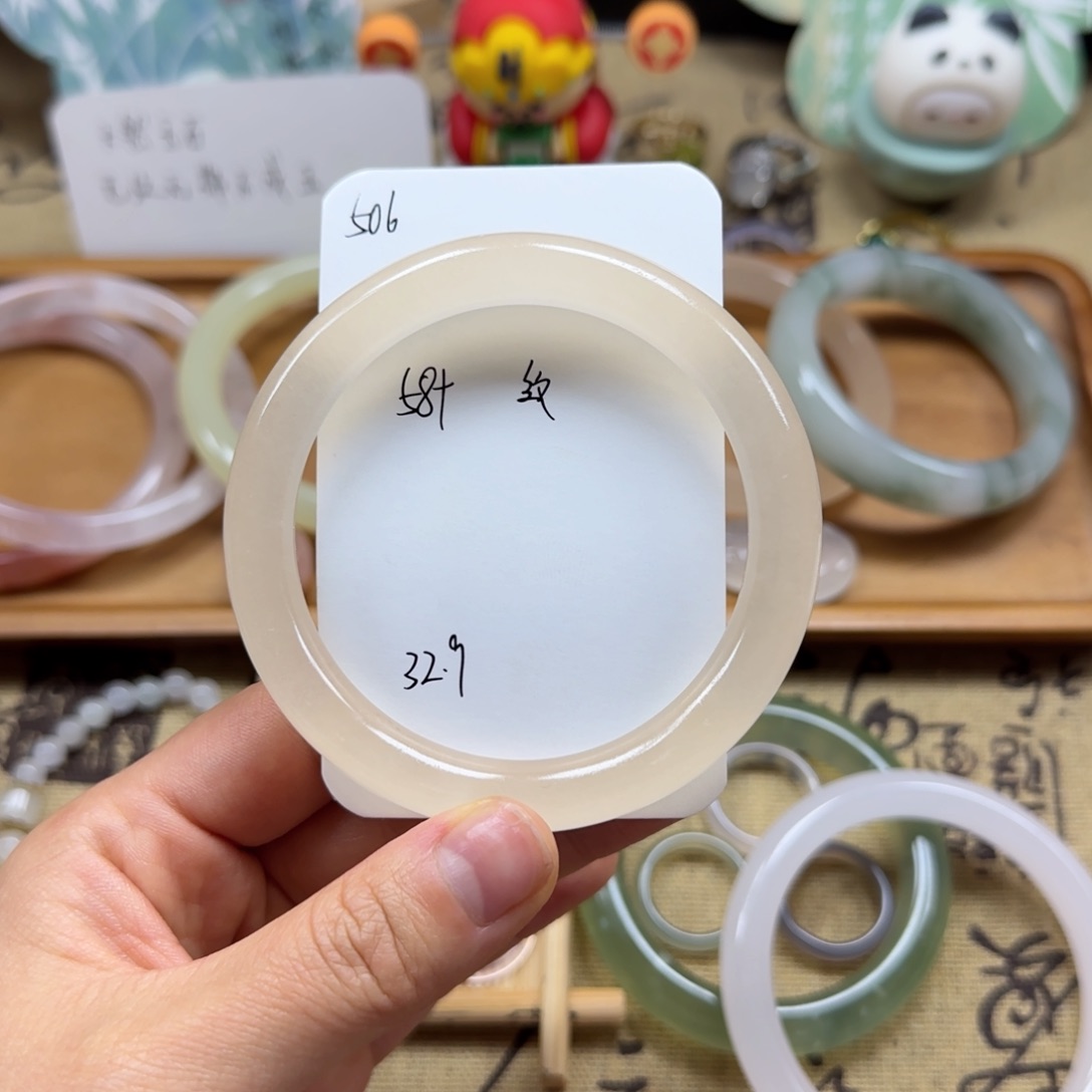 石英质玉手镯未镶嵌506