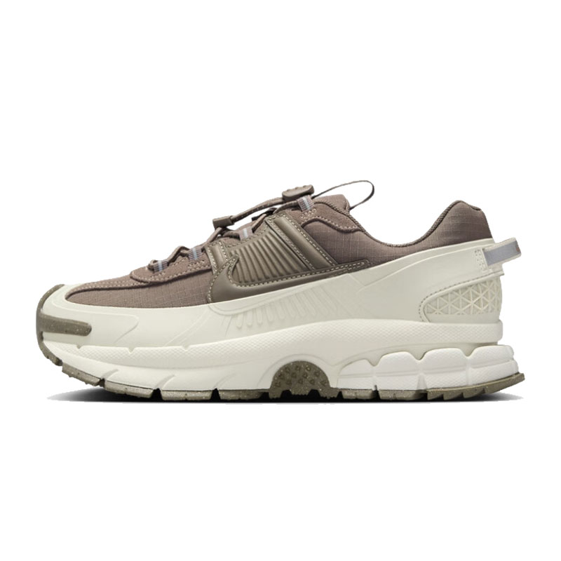 NIKE耐克女鞋W NIKE ZOOM VOMERO ROAM流光风休闲鞋HQ2181-006