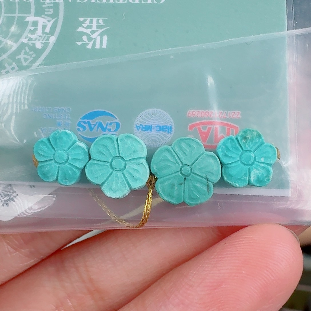 未镶嵌绿松石珠宝奇石