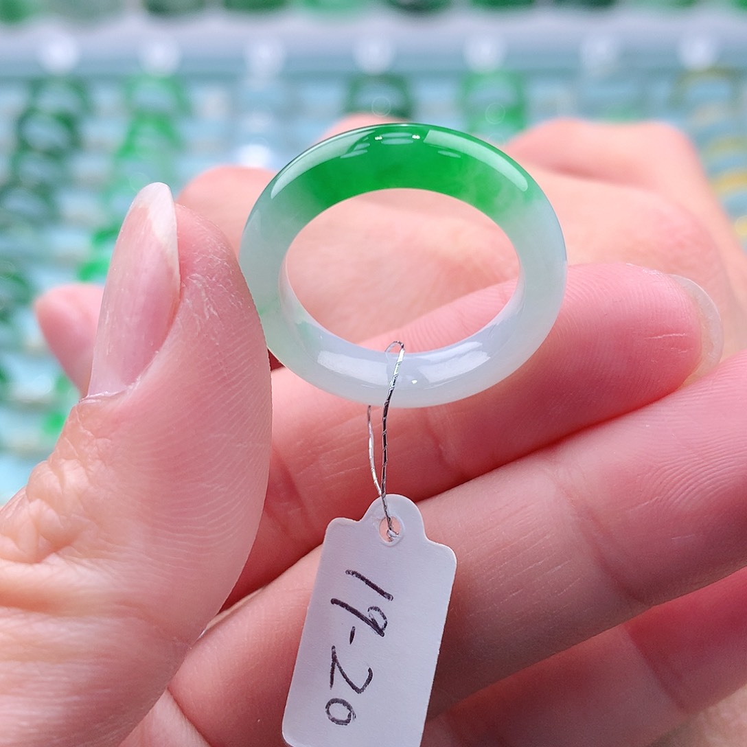 翡翠戒指未镶嵌A货缅甸翡翠