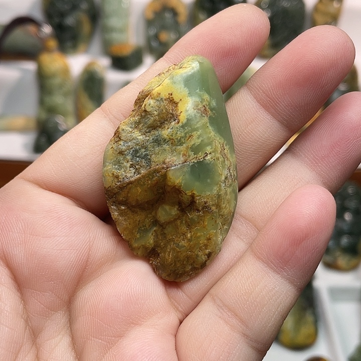 岫岩河磨玉（透闪石质玉）未镶嵌吊坠(不含链)