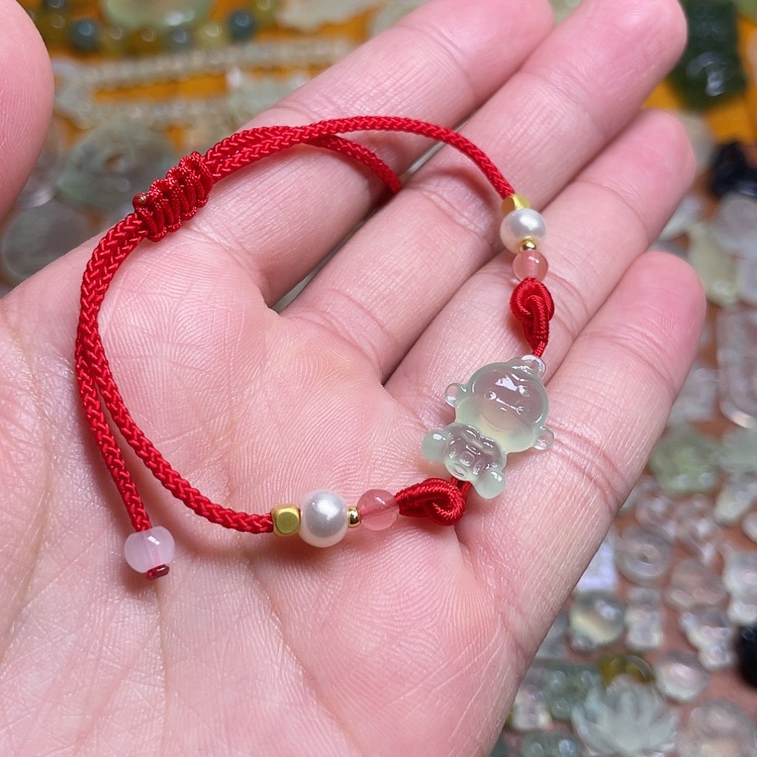 蛇纹石玉吊坠未镶嵌