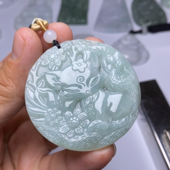 翡翠未镶嵌颈饰翡翠
