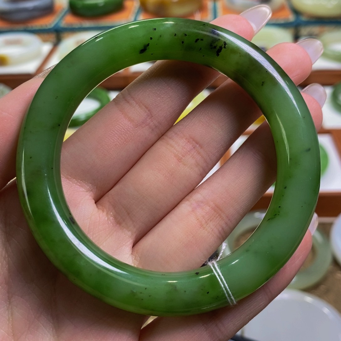 和田玉手镯未镶嵌乌兰海猕猴桃56-57