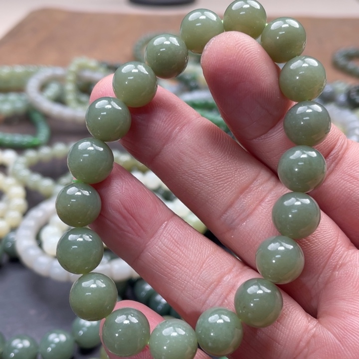 和田玉手链未镶嵌