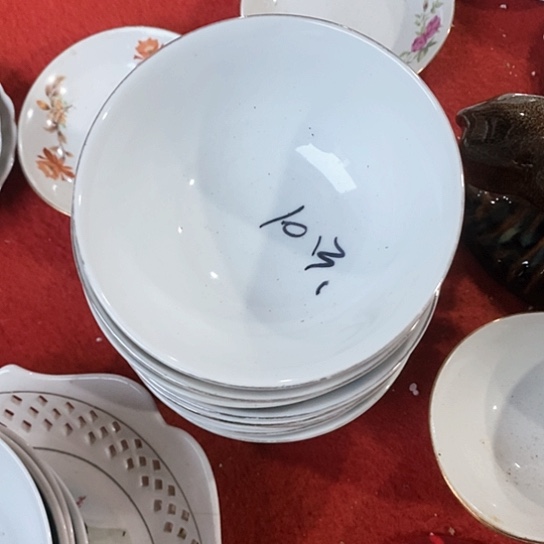 瓷片d****a10只兰花的碗