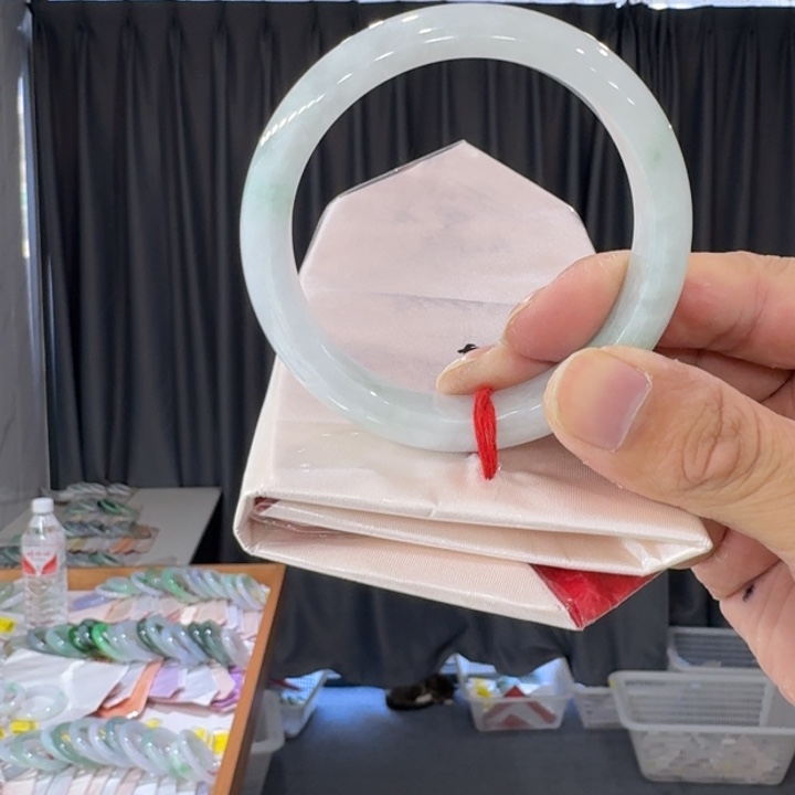 翡翠手镯未镶嵌纯天然缅甸翡翠a货