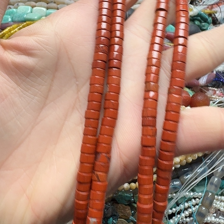 玛瑙/玉髓未镶嵌珠宝半成品一条6mm红石隔片