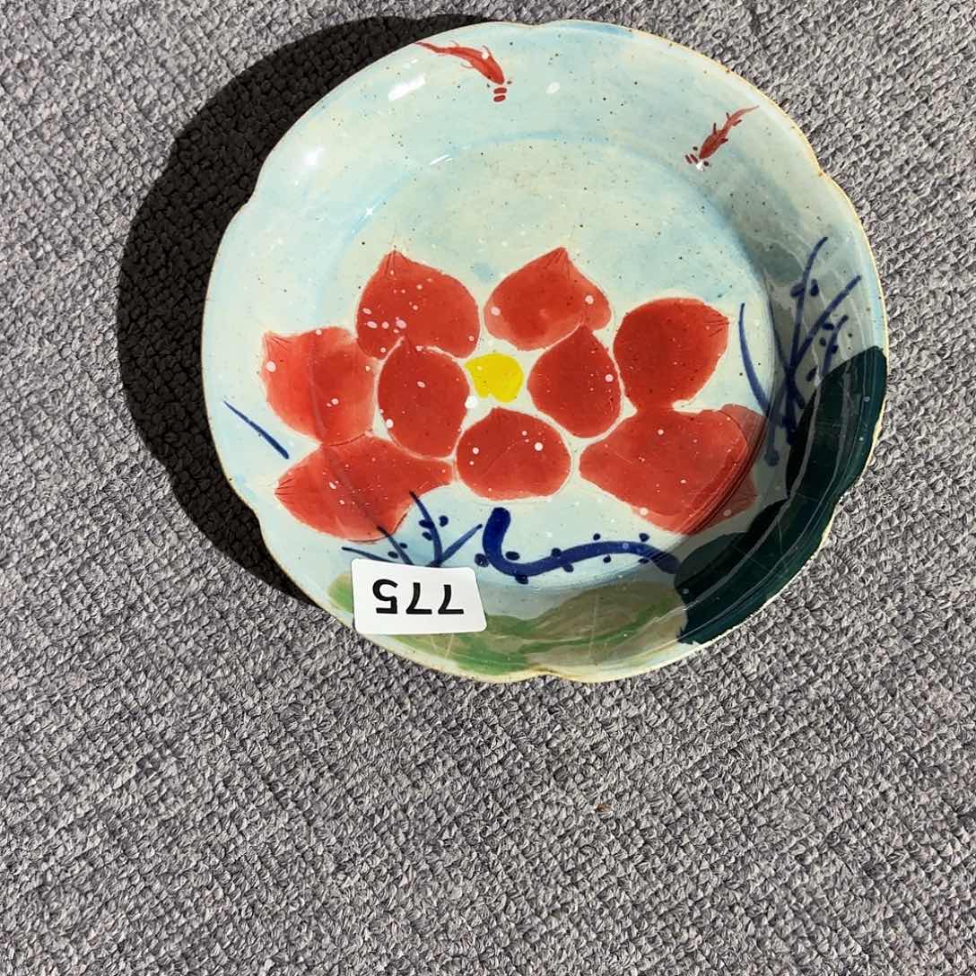 瓷片在这个充满生机