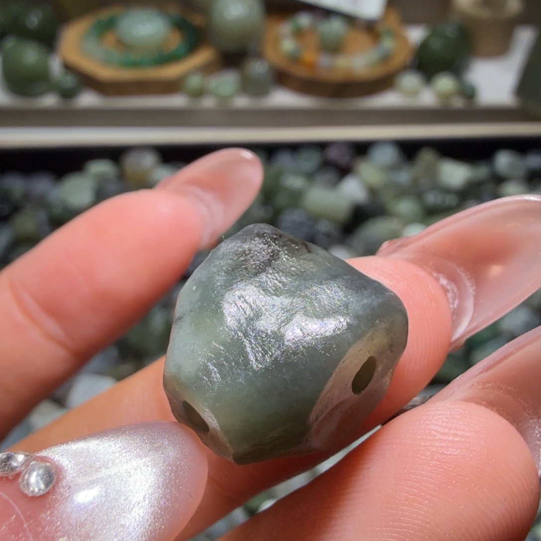 和田玉未镶嵌珠宝奇石