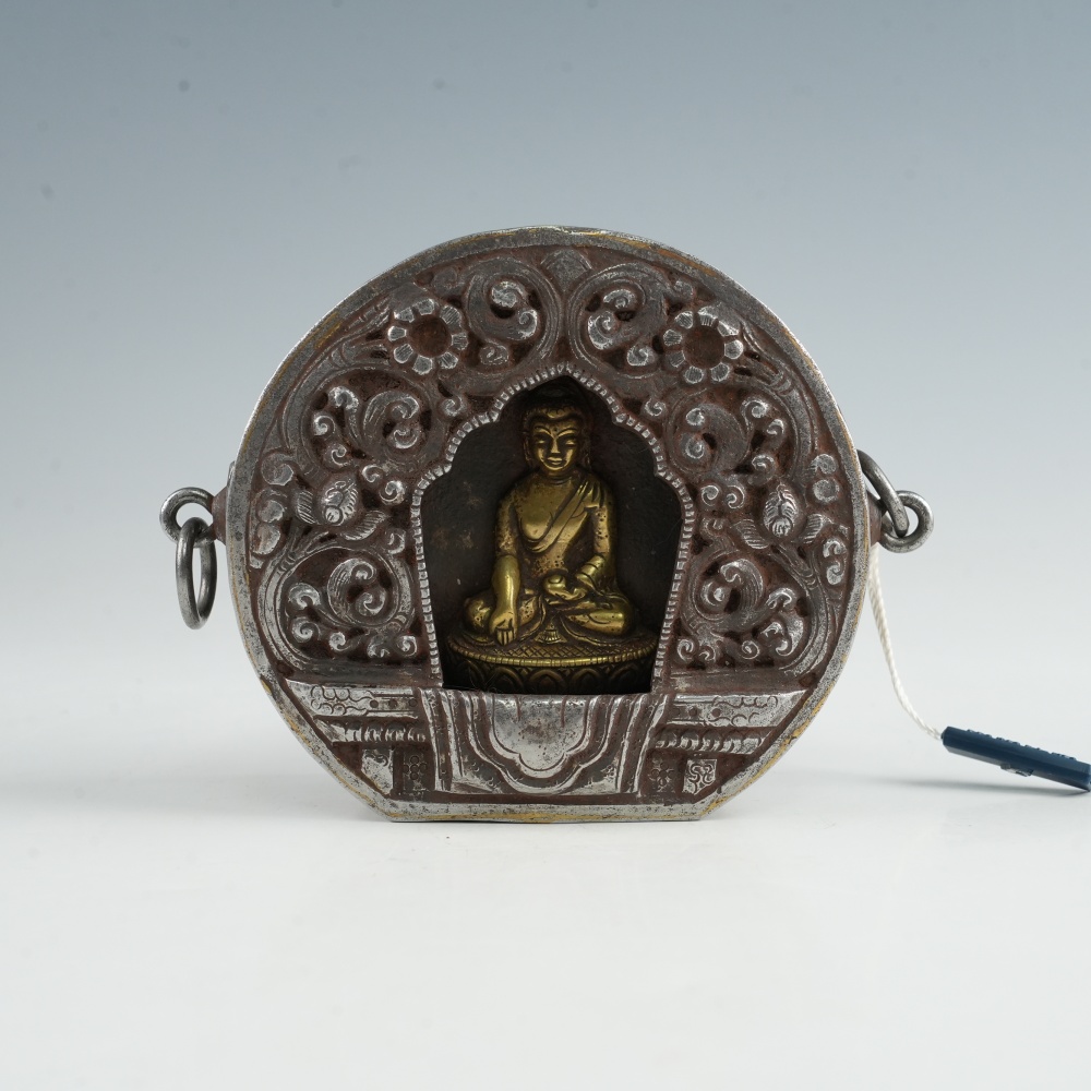 lot81310 清代 寒铁剪金嘎乌盒