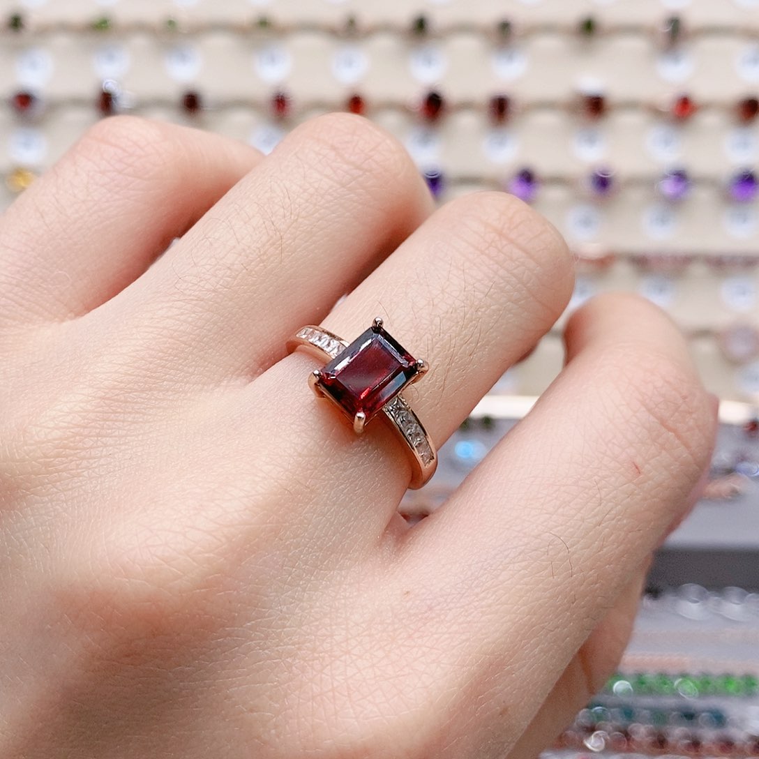 石榴石戒指银S925镶嵌戒指