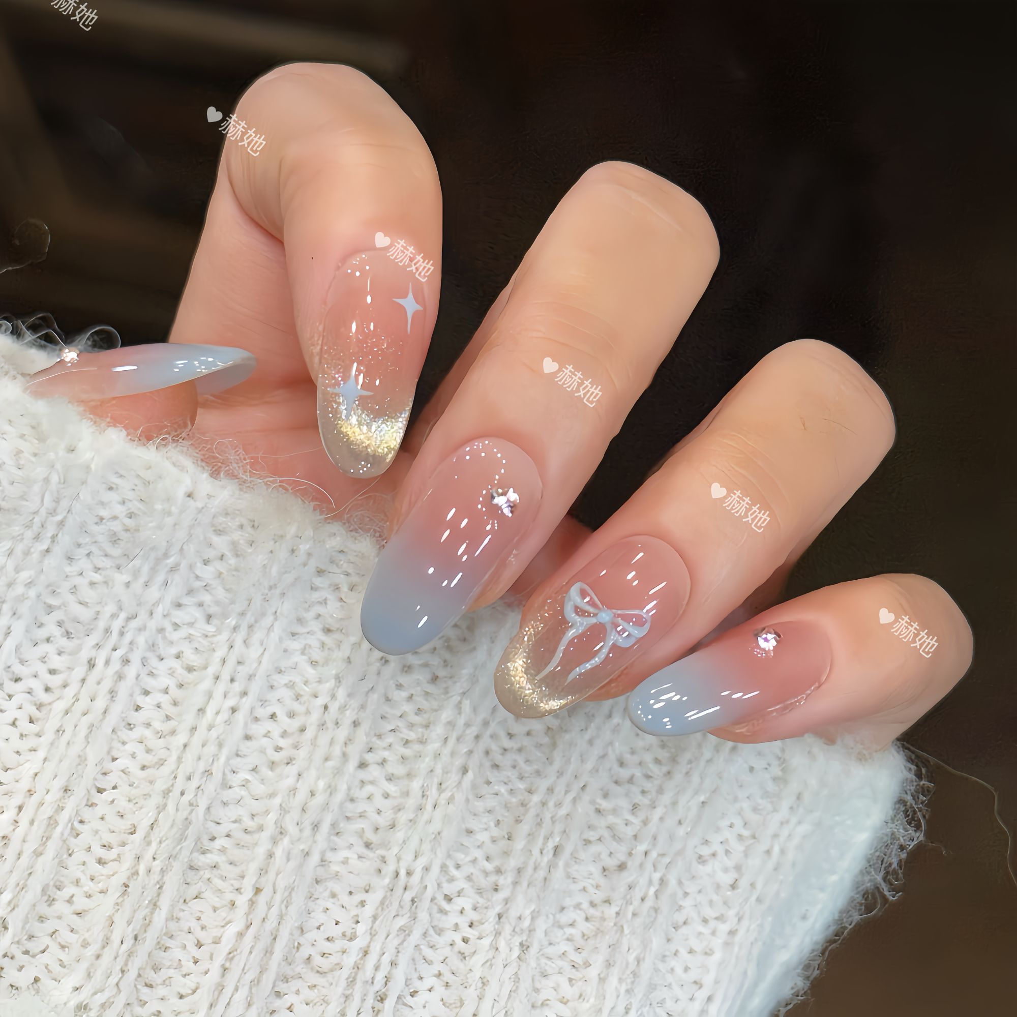 【一抹蓝】冰透奶蓝渐变晕染温柔简约手工蝴蝶氛围感 纯手工穿戴甲