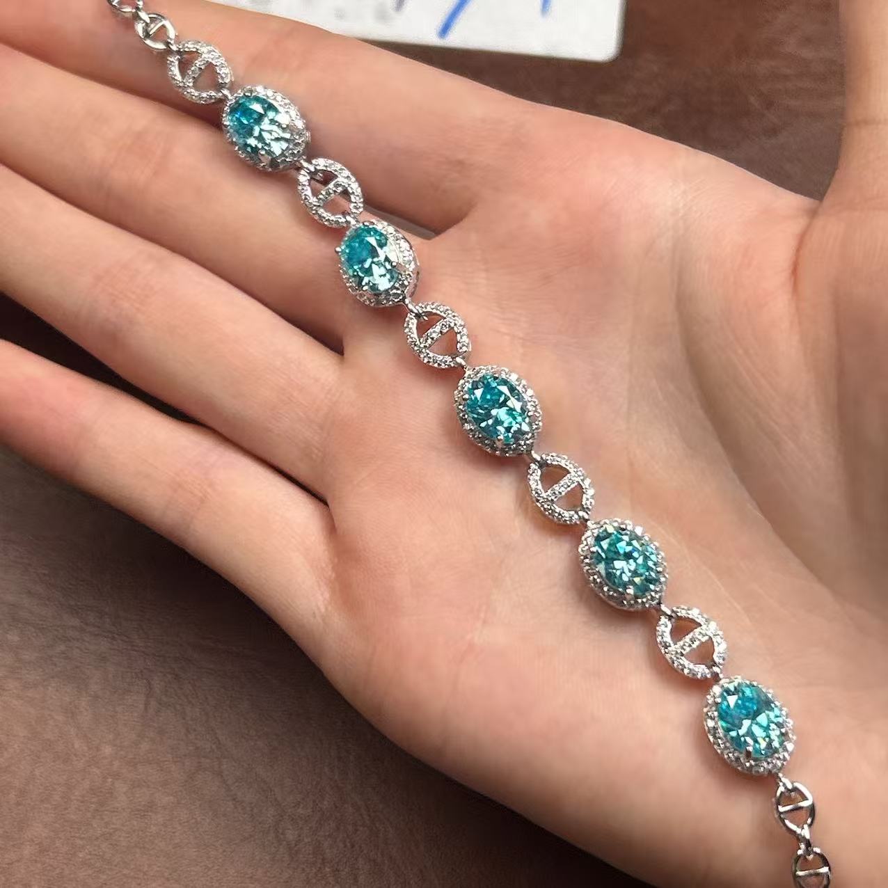 阿鲁沙-矿区高订气质925镀金女神吊坠398