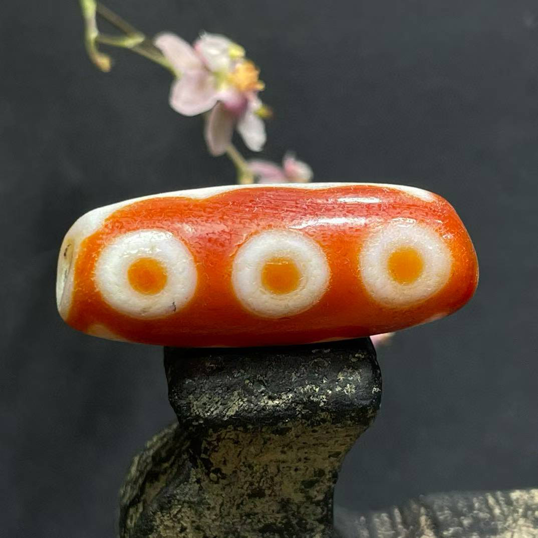 玉化红肉五眼一尊