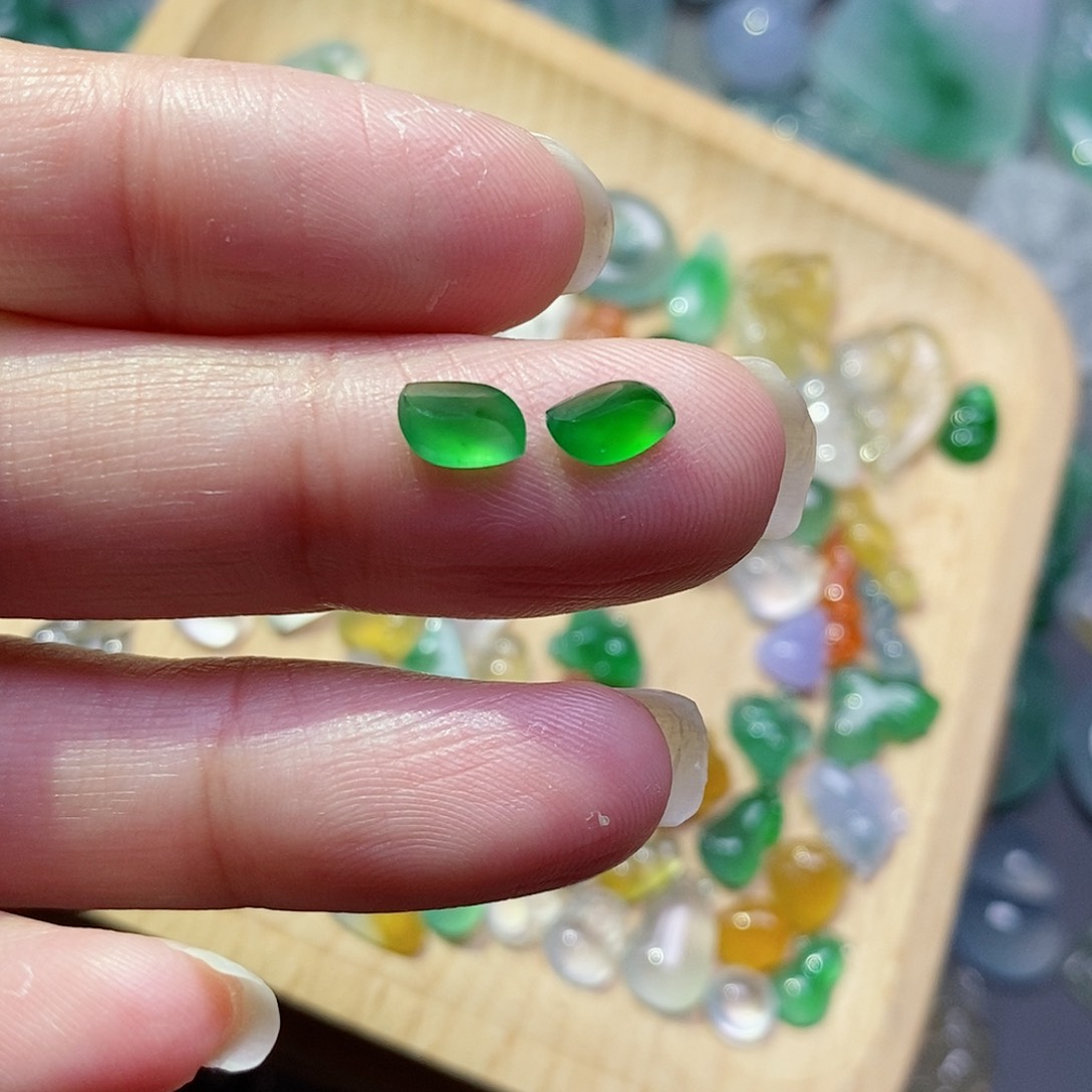 翡翠颈饰未镶嵌H***e翡翠