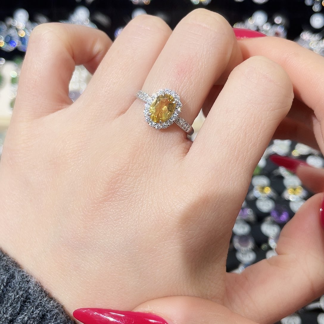 银S925镶嵌戒指黄晶戒指