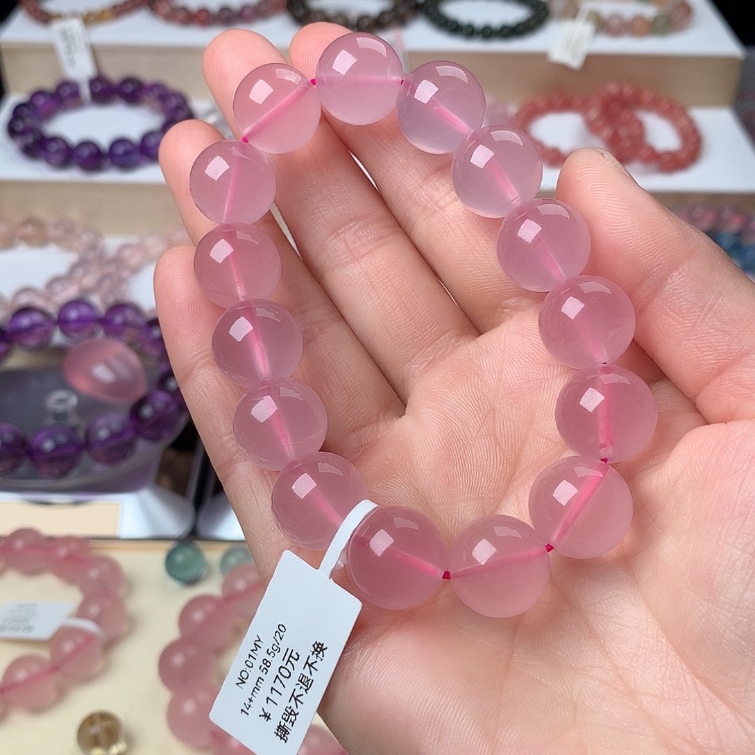 水晶手串未镶嵌粉水晶