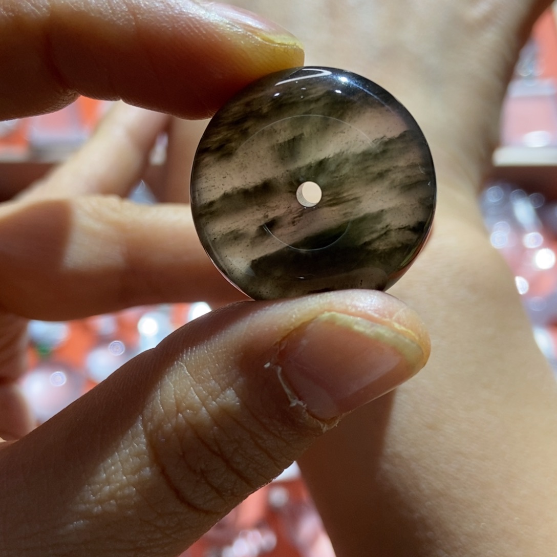 石英质玉未镶嵌颈饰