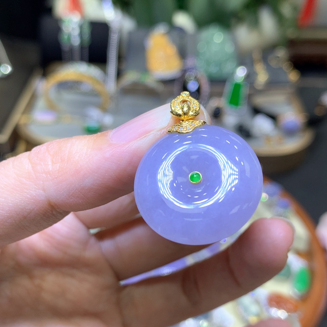 翡翠18K金镶嵌颈饰翡翠吊坠项链