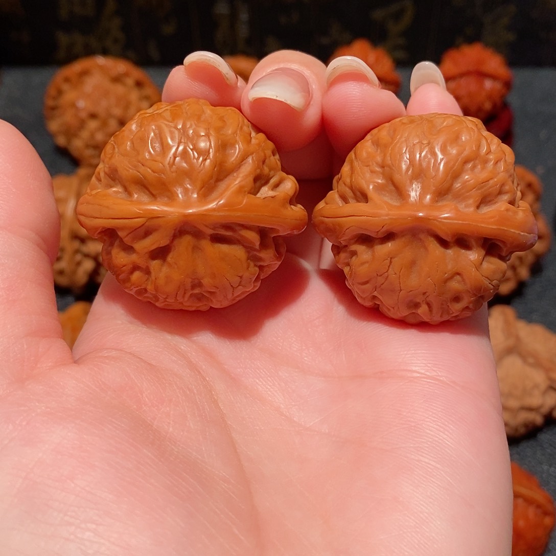 文玩核桃把件宫灯