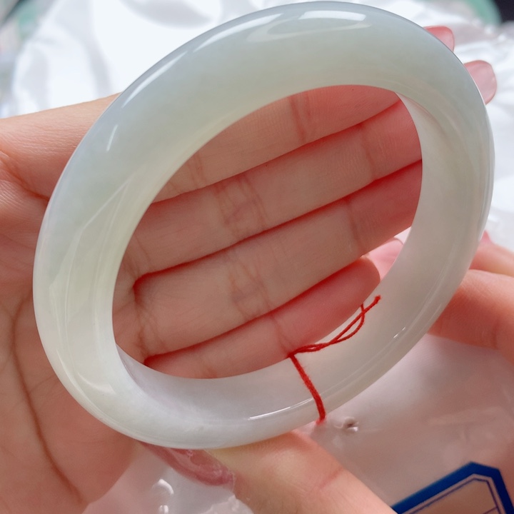 翡翠手镯未镶嵌强推！完美厚装冰晴底泥鳅背57.58