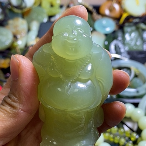 岫玉手玩件未镶嵌一个