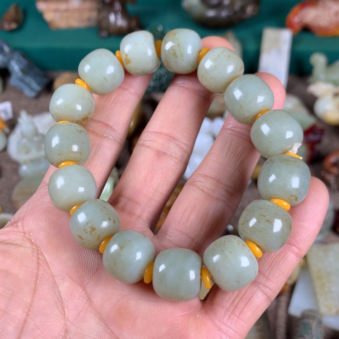 和田玉颈饰未镶嵌