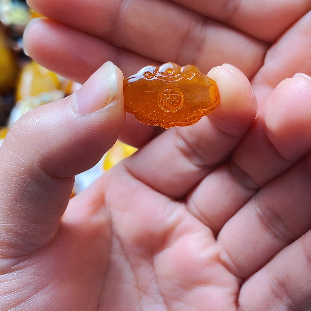 琥珀戒指未镶嵌吊坠