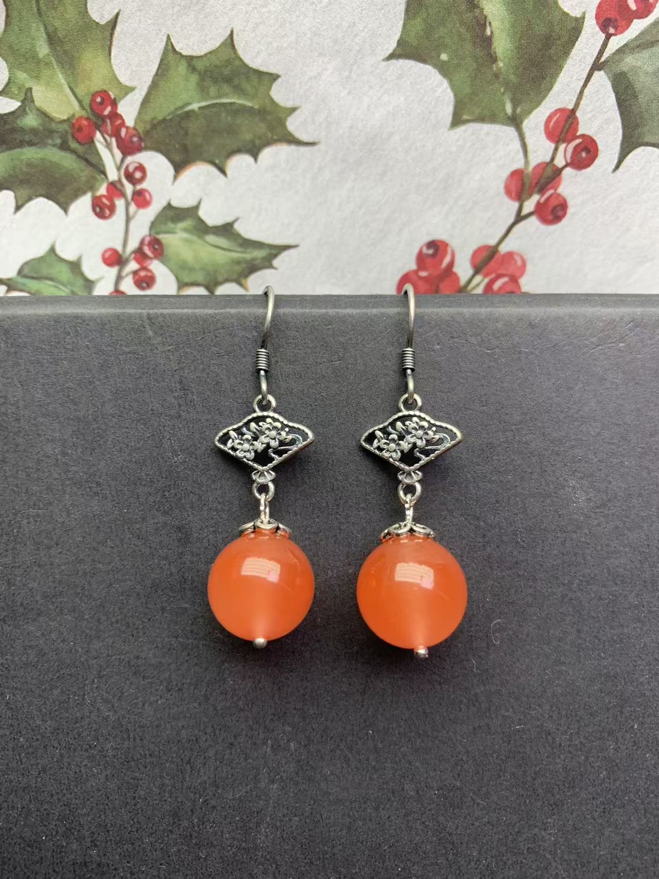 天然南红耳饰圆珠高端S925纯银耳环经典小巧复古百搭女马面裙F57