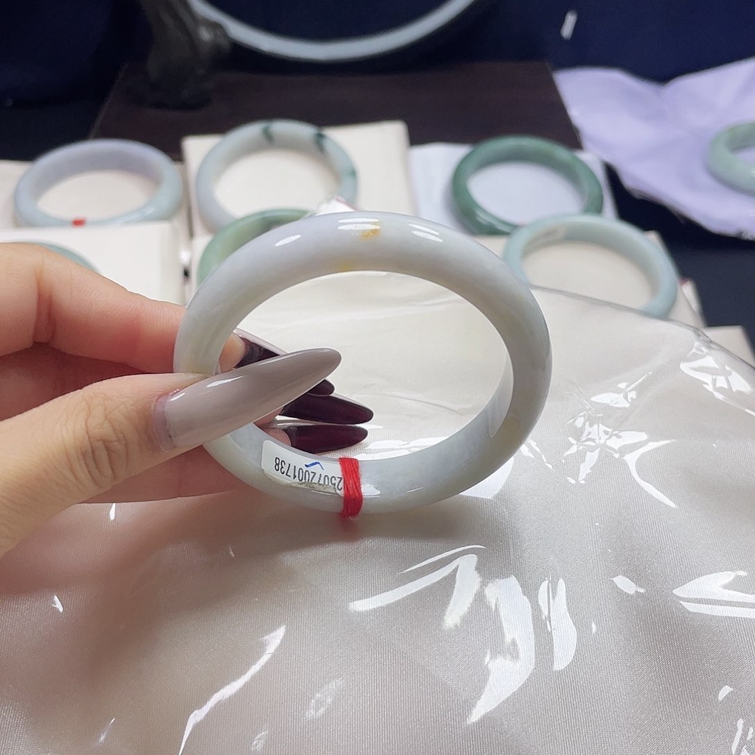 未镶嵌手镯翡翠夜班