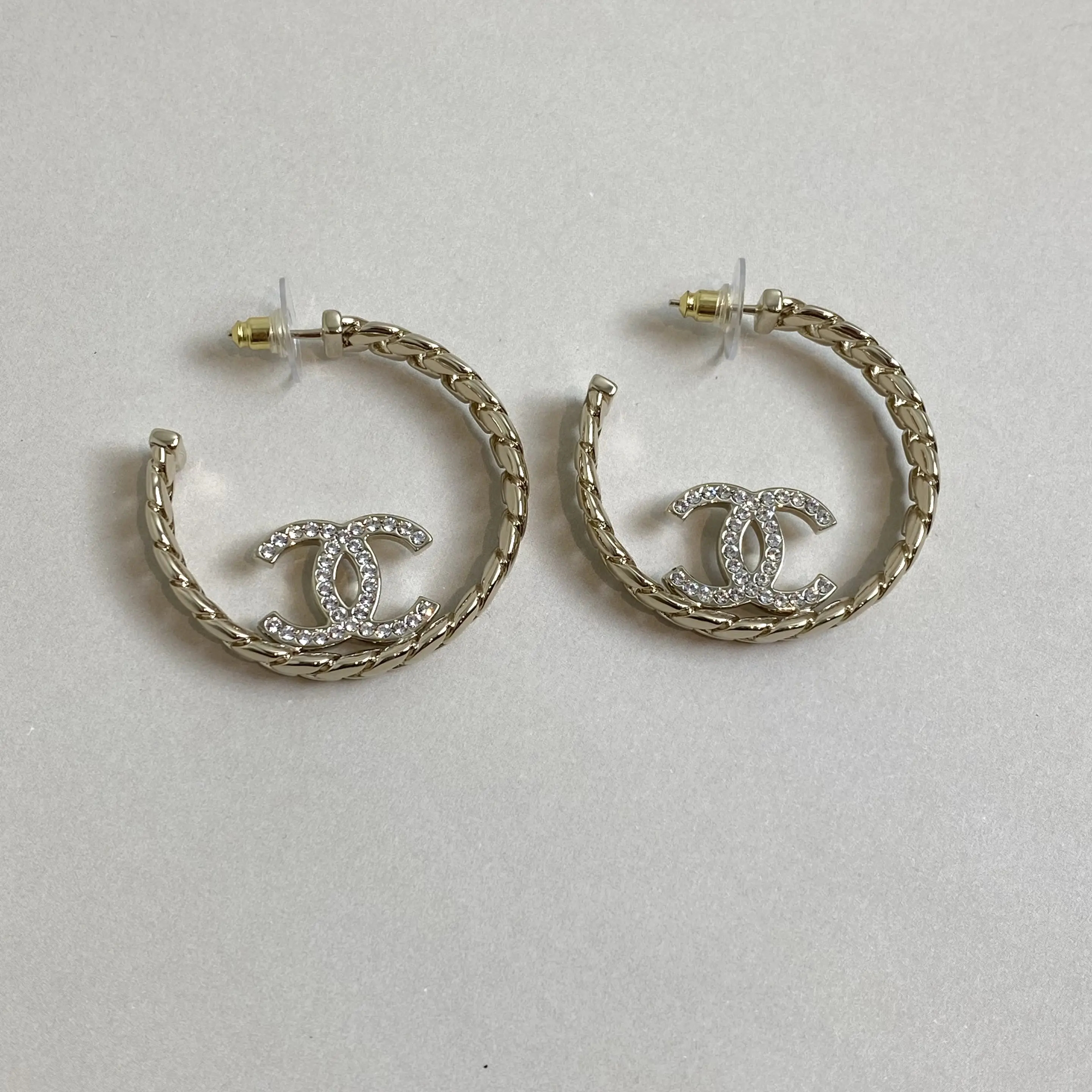 99新 Chanel/香奈儿 淡金镂空水钻耳钉/57563926 /12期/代卖服务