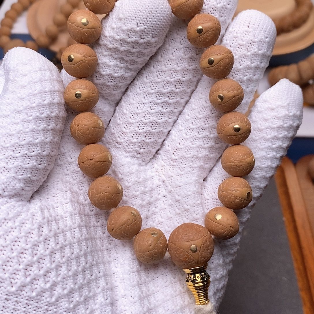 凤眼菩提吊坠镶嵌铜钉12.5