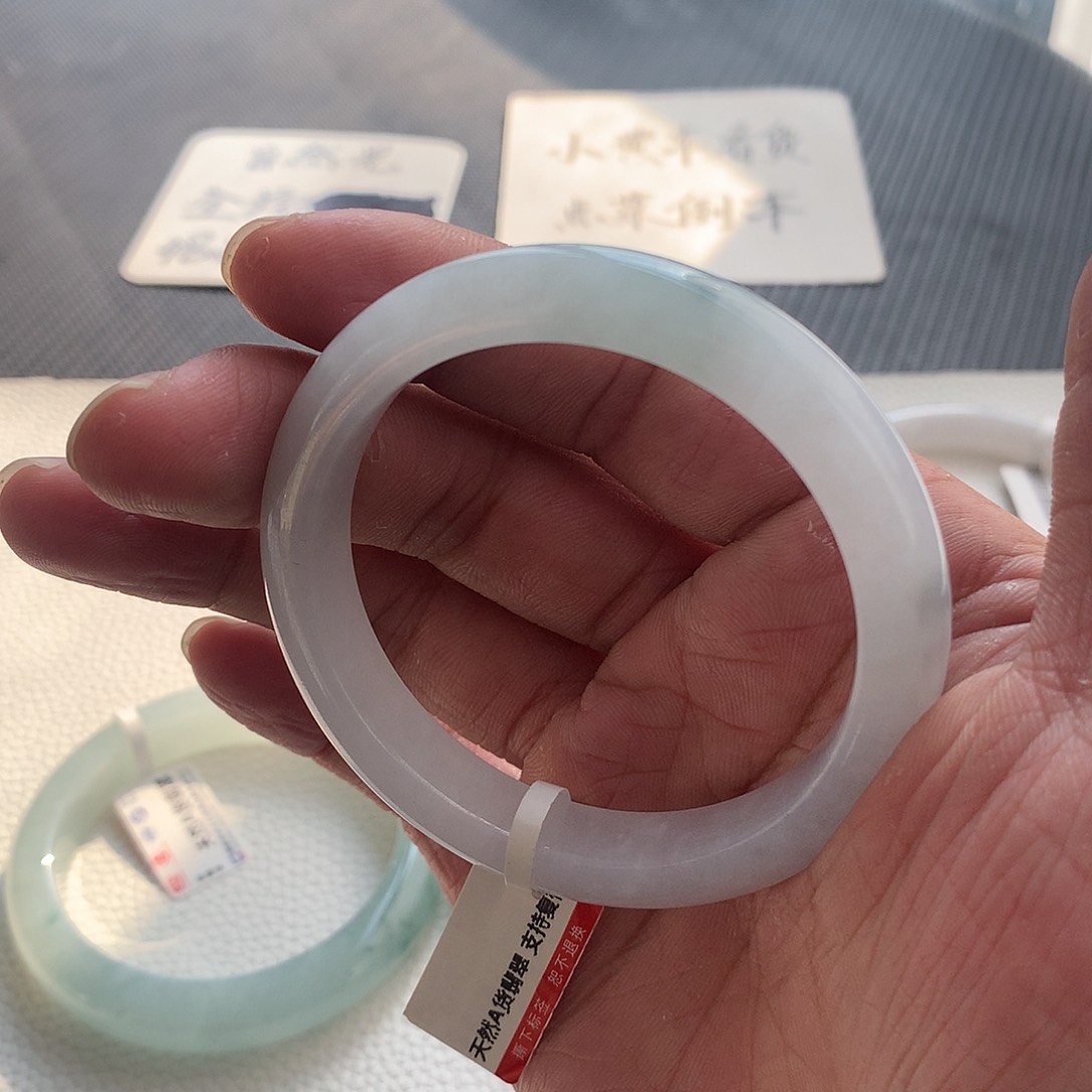翡翠手镯未镶嵌19号 52.8
