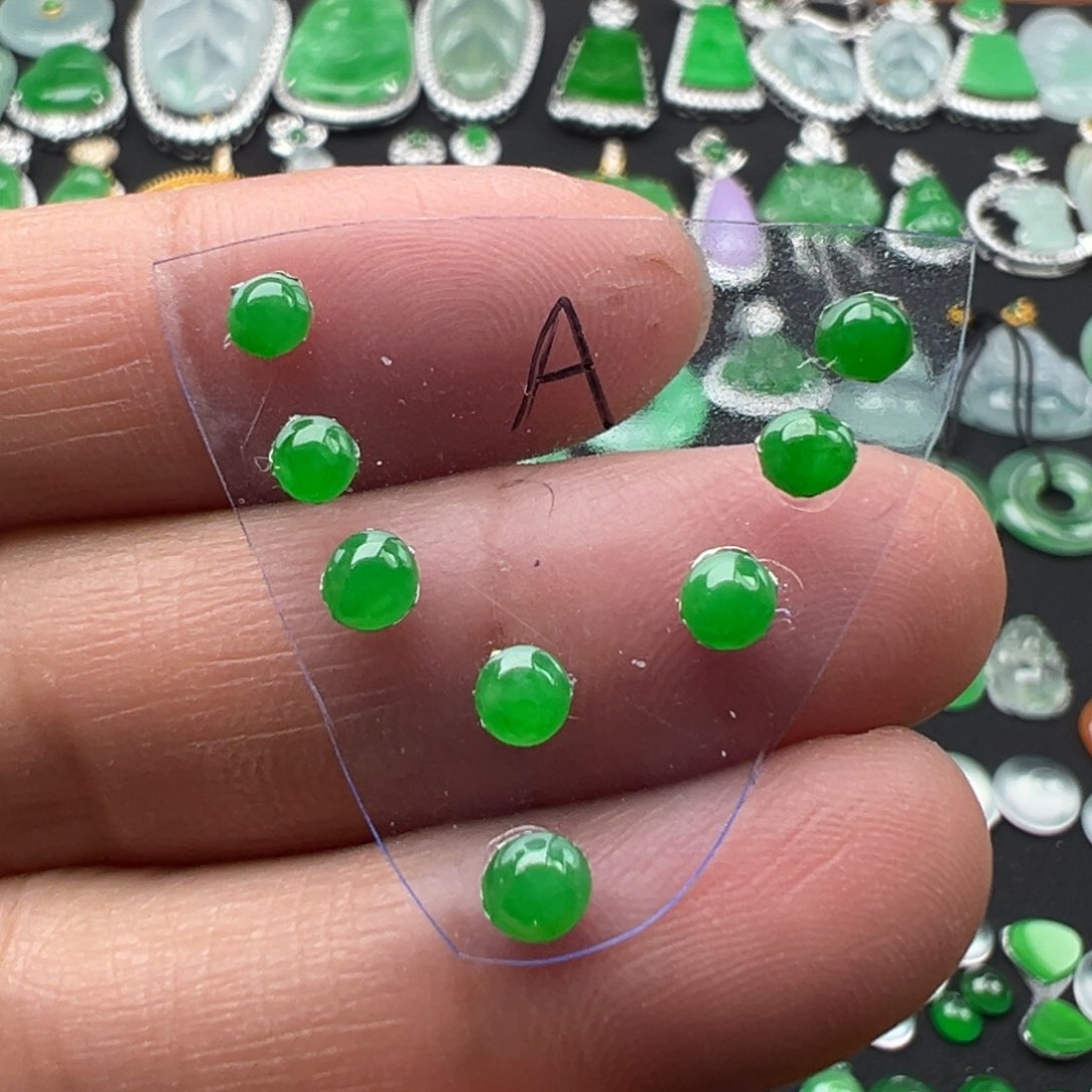 翡翠颈饰未镶嵌蛋3.9