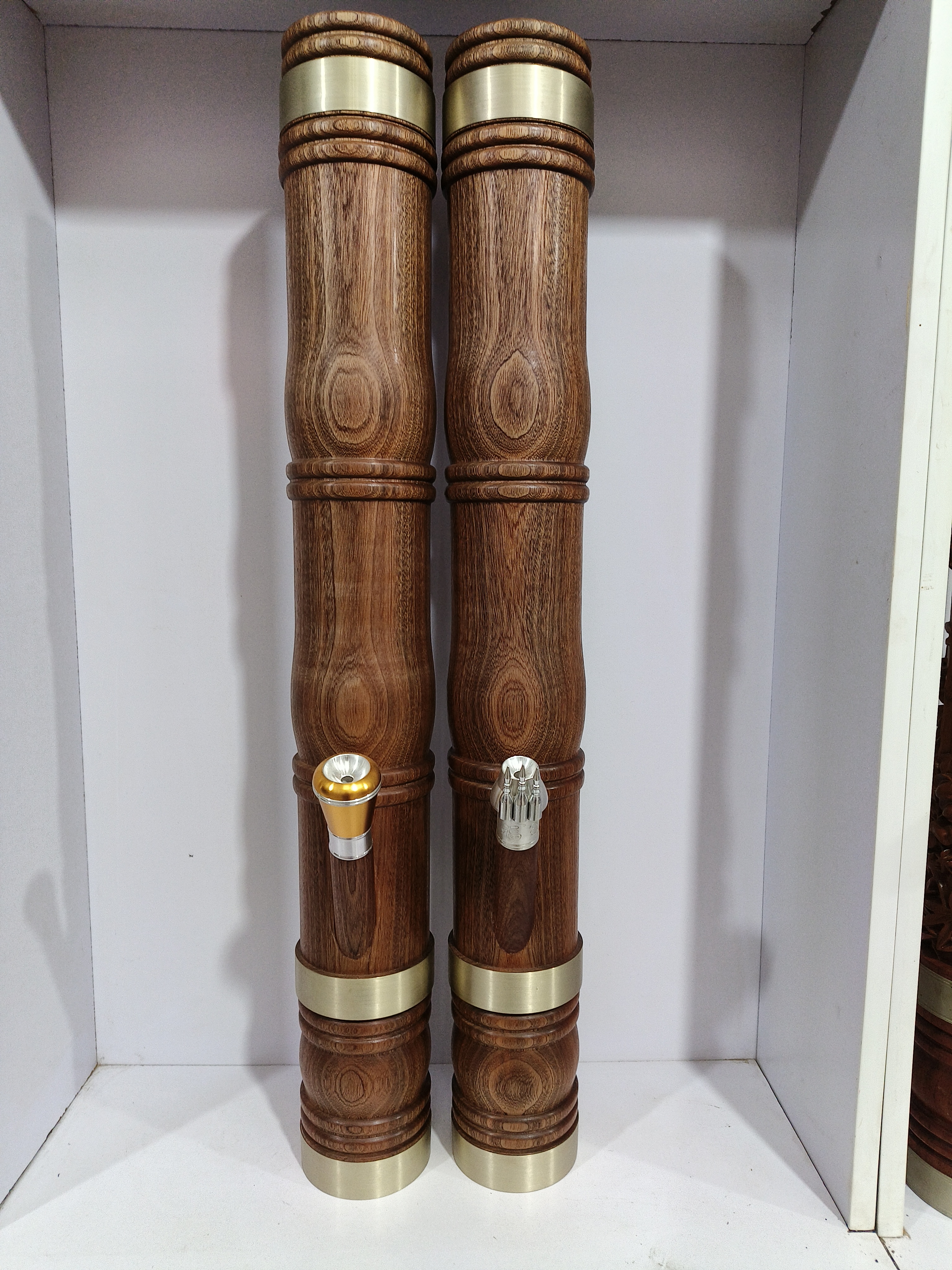 非洲花梨木，花瓶款，高度78.2。外口径9.2。内口径7.5。