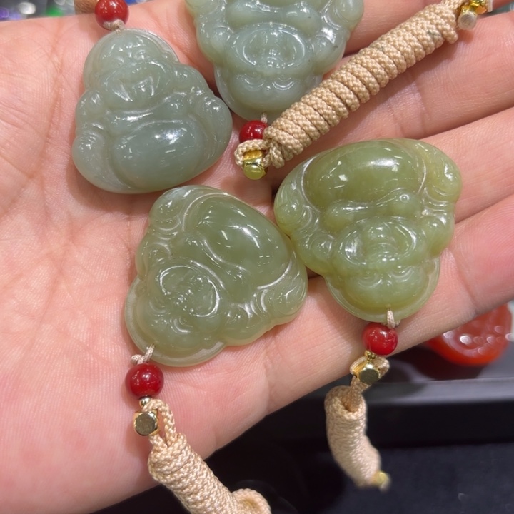 和田玉（糖玉）未镶嵌颈饰