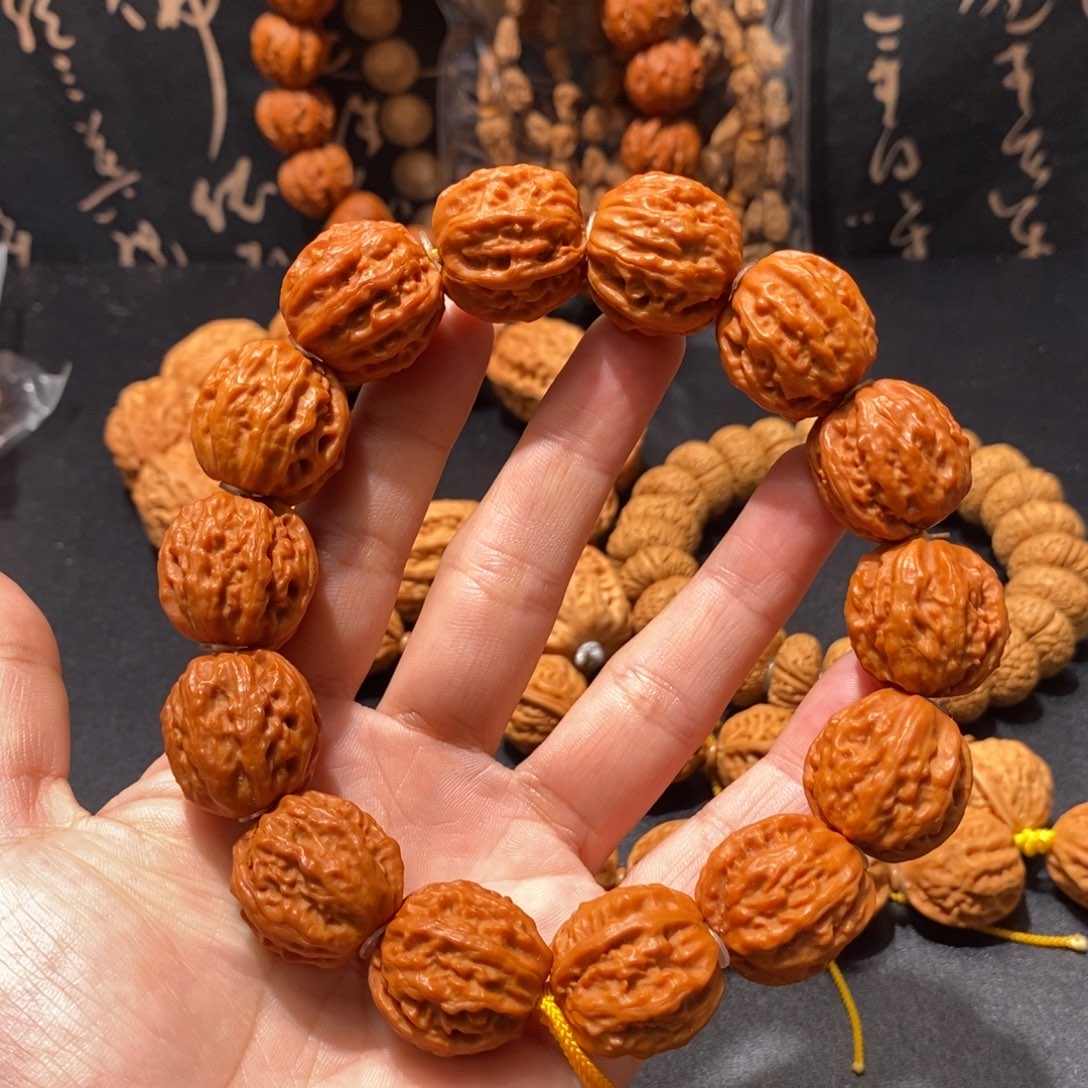 木质类粗筋核桃手串