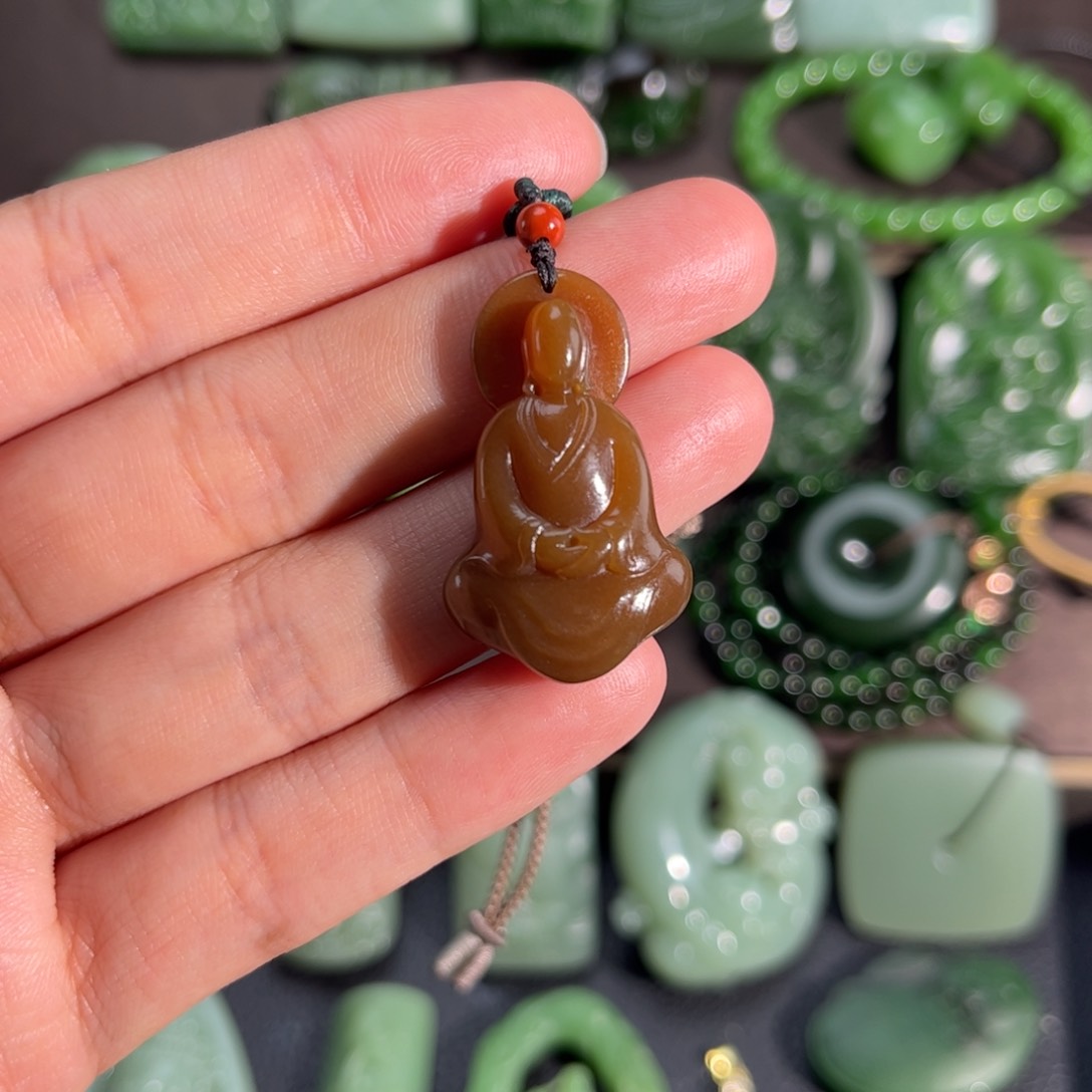 和田玉挂件未镶嵌随*心且末糖无相定制