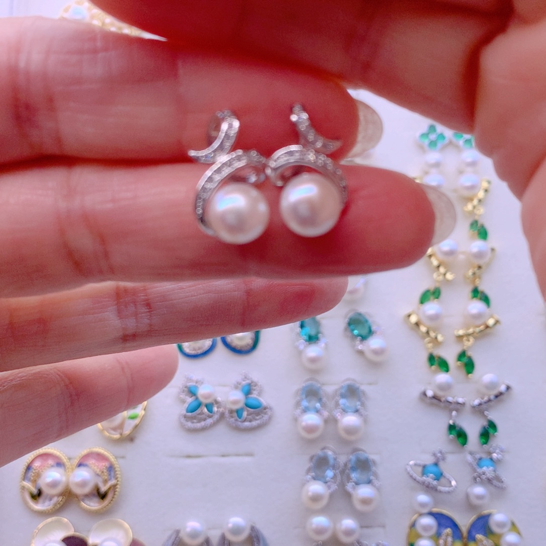 淡水珍珠合金耳饰