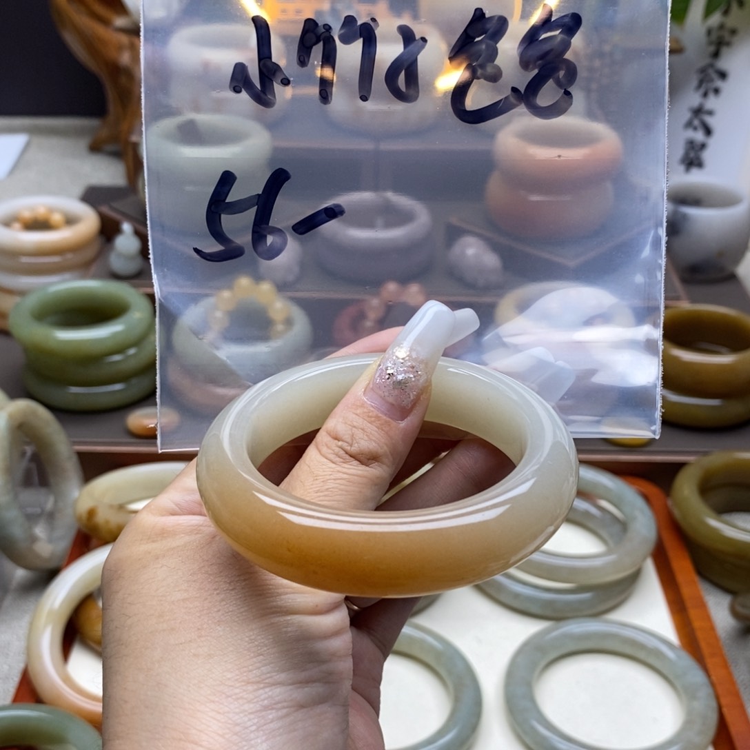 石英质玉手镯合金小***爸