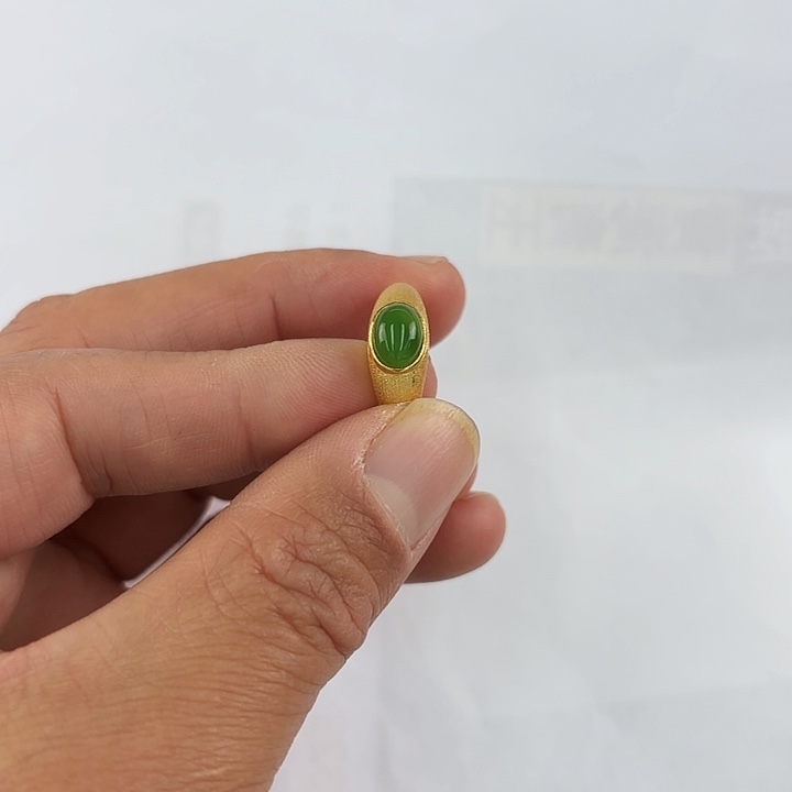 银S925镶嵌戒指和田玉（碧玉）