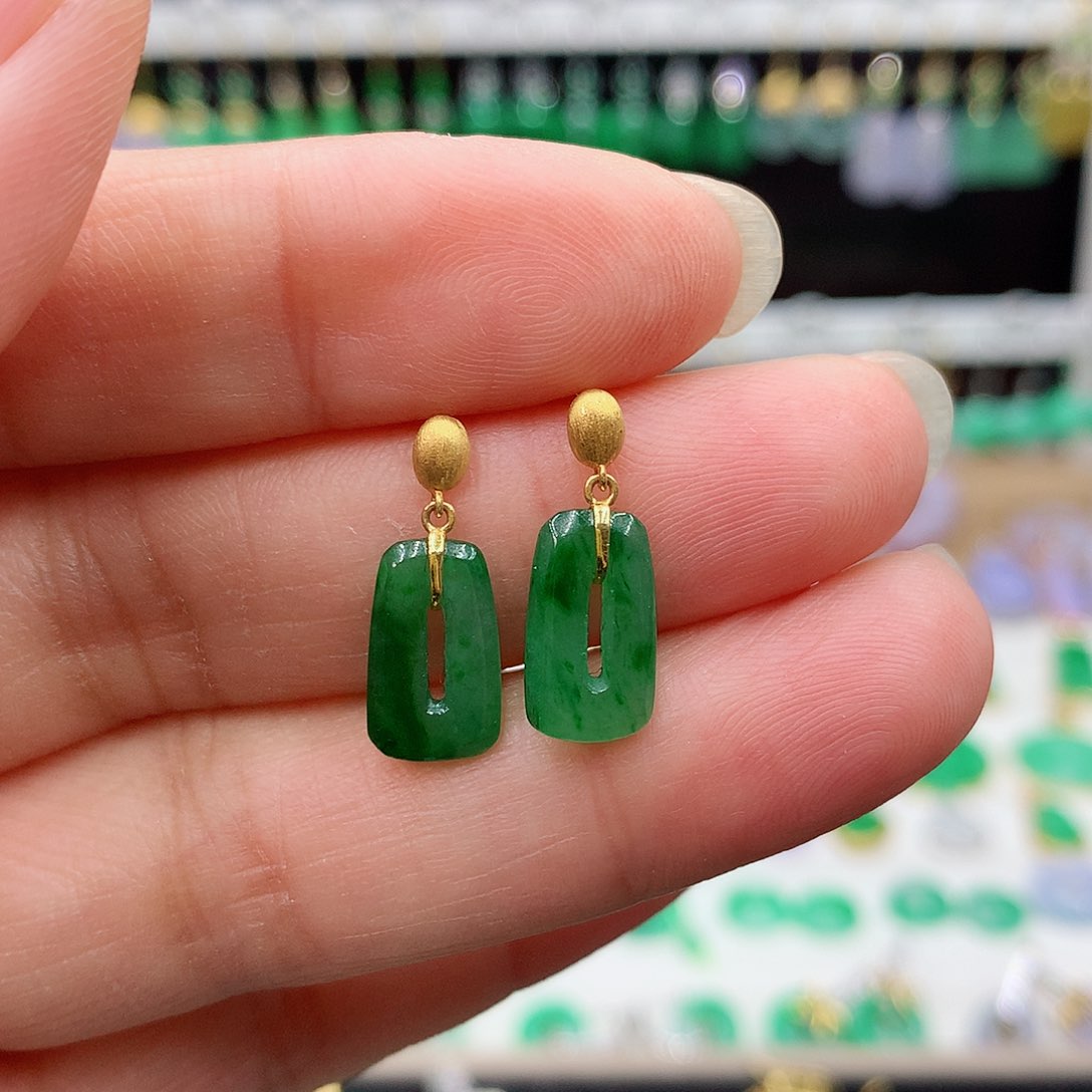 翡翠耳饰18K金镶嵌的