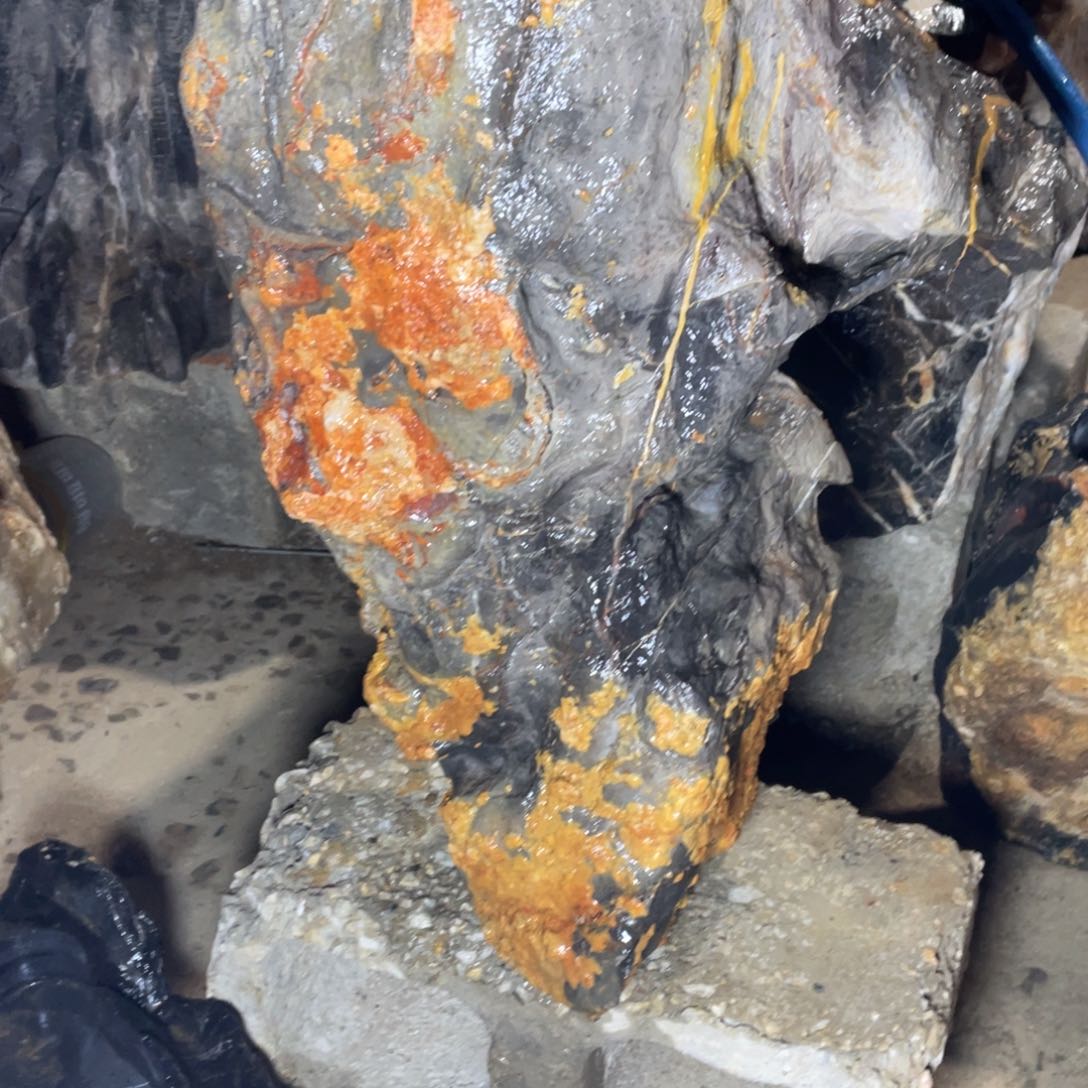 红陶我****晨灵璧石是世界著名