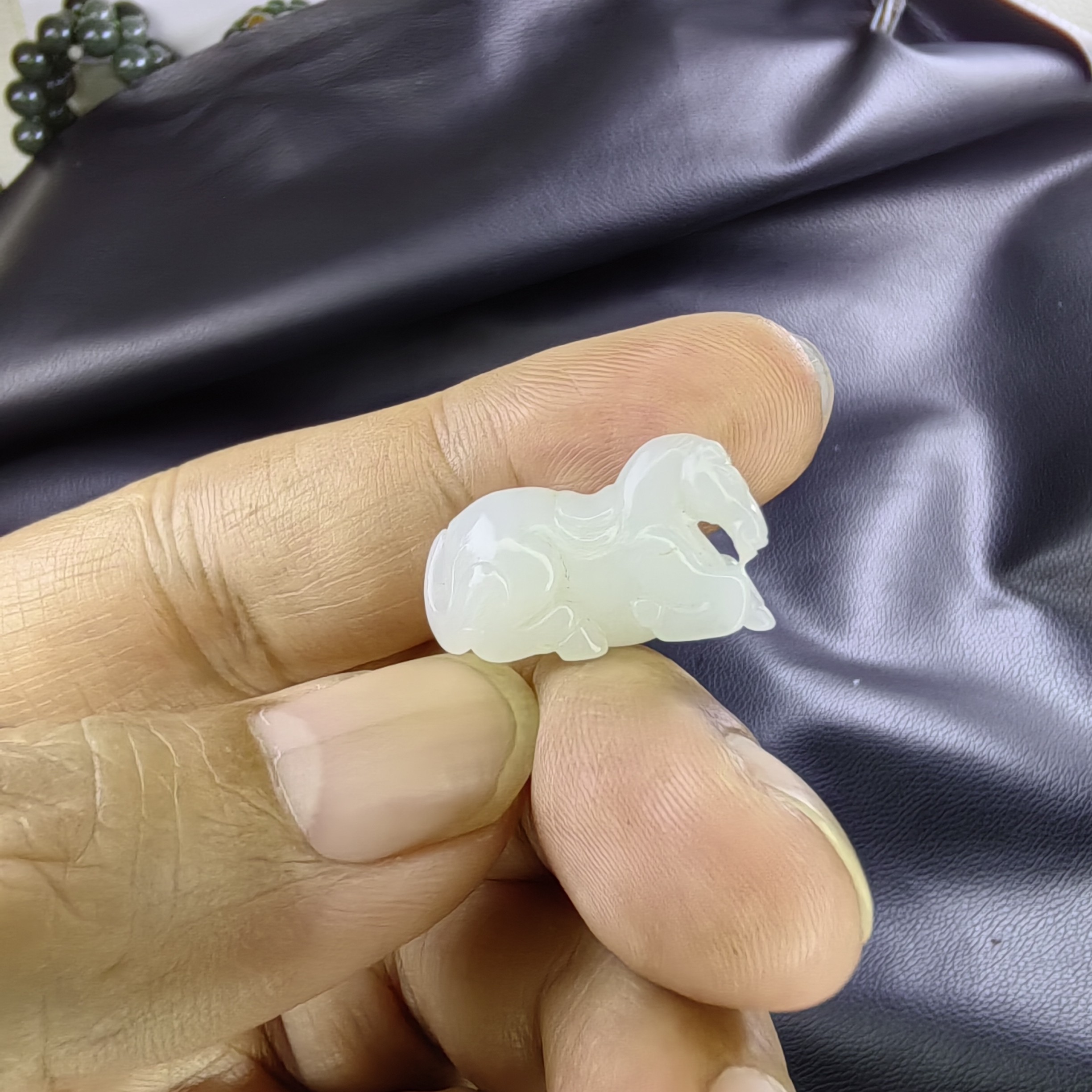 和田玉俄料小白马马到功成马到成功小吊坠