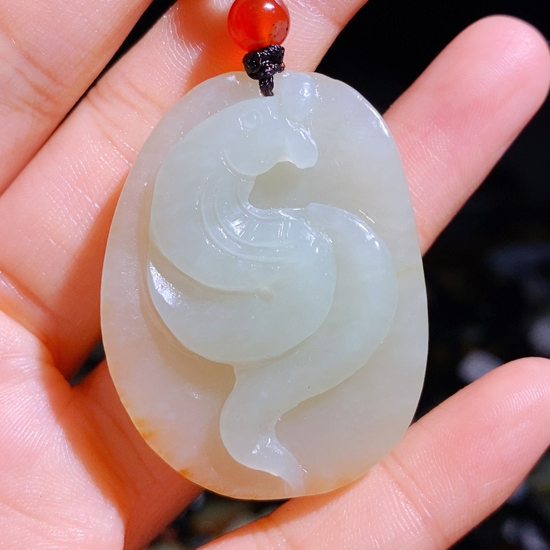 和田玉颈饰未镶嵌