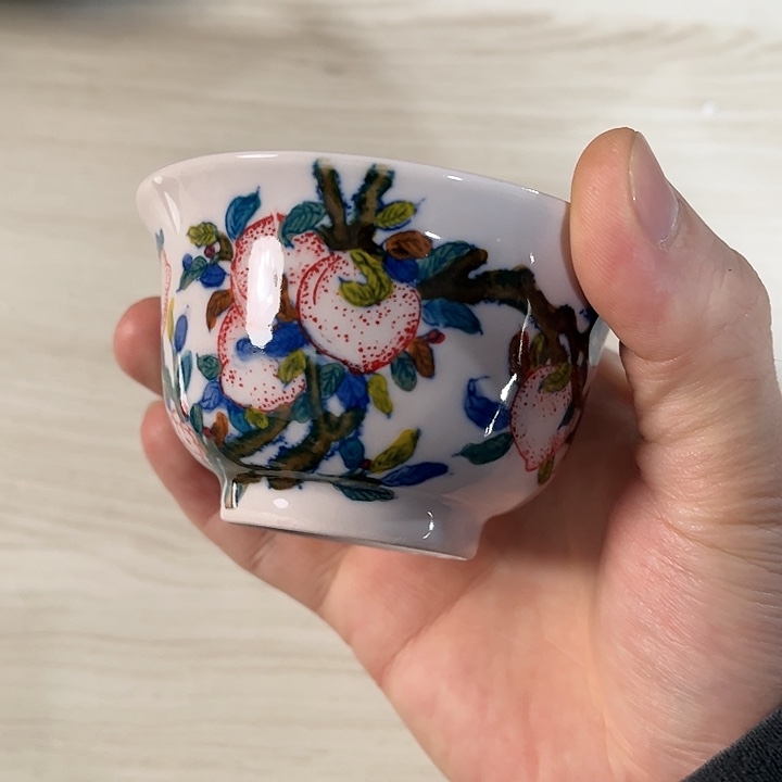 瓷片景德镇陶瓷杯子。红。
