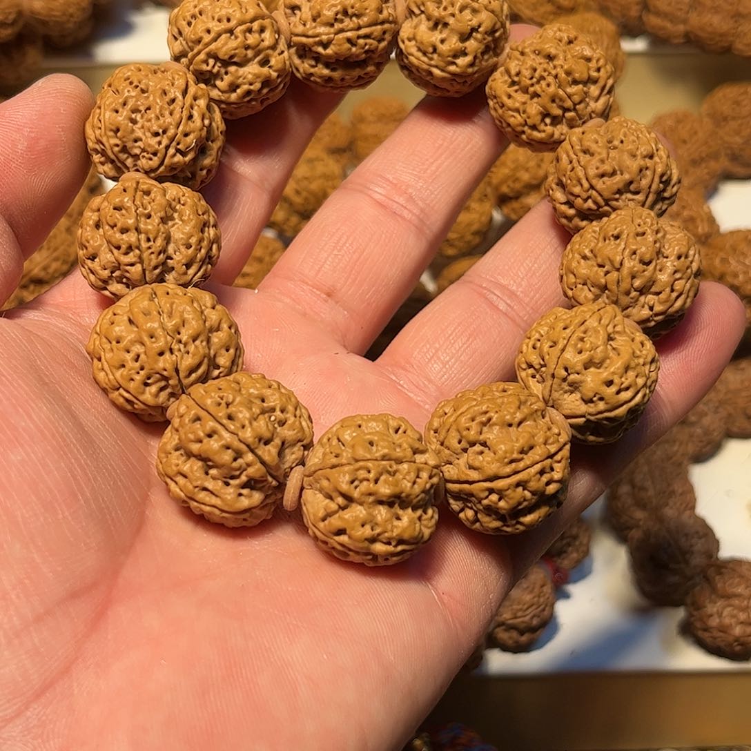 金刚菩提吊坠勇**前梅花